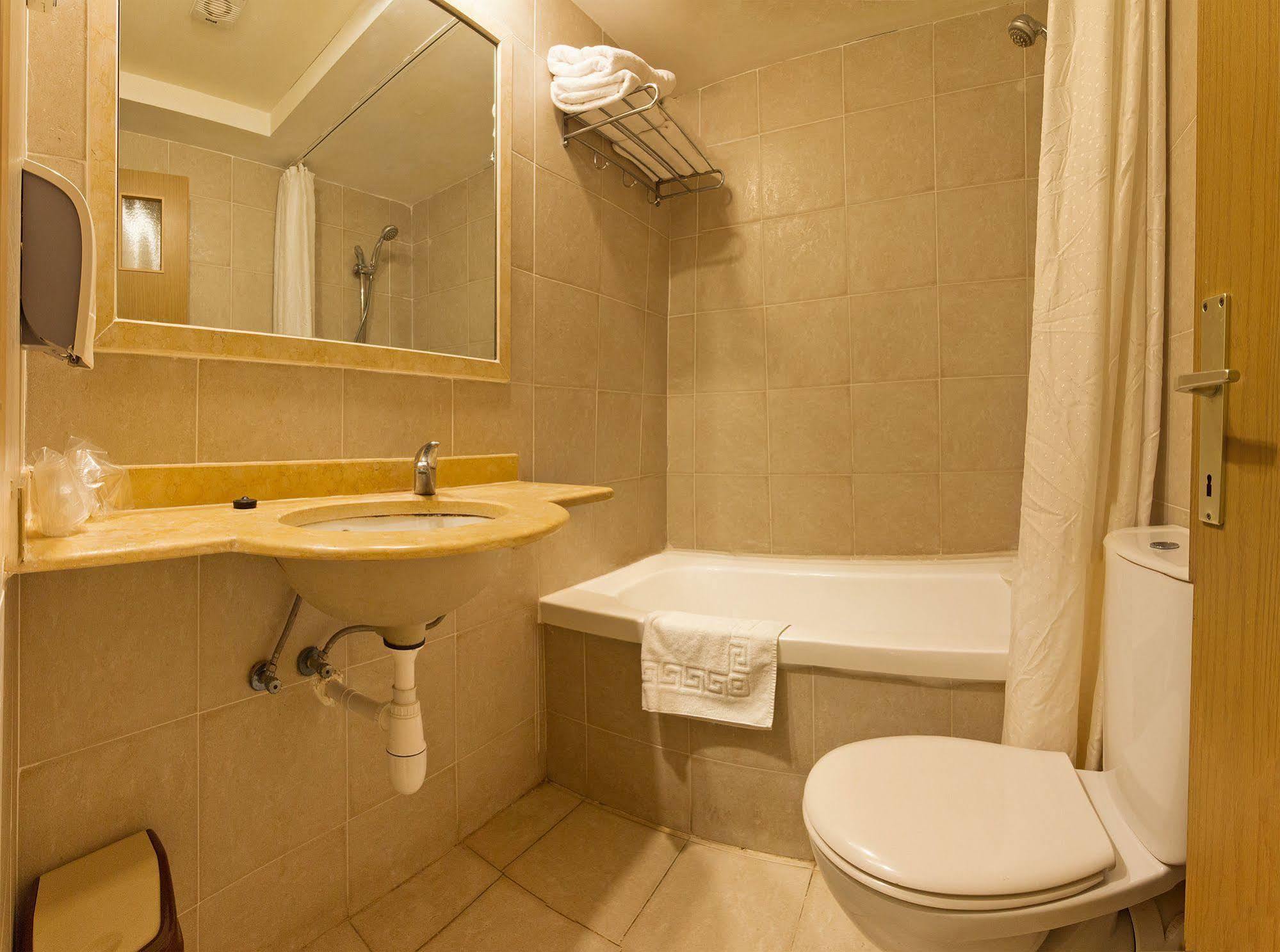 Shoresh Green Hills Family Suites Hotel エクステリア 写真