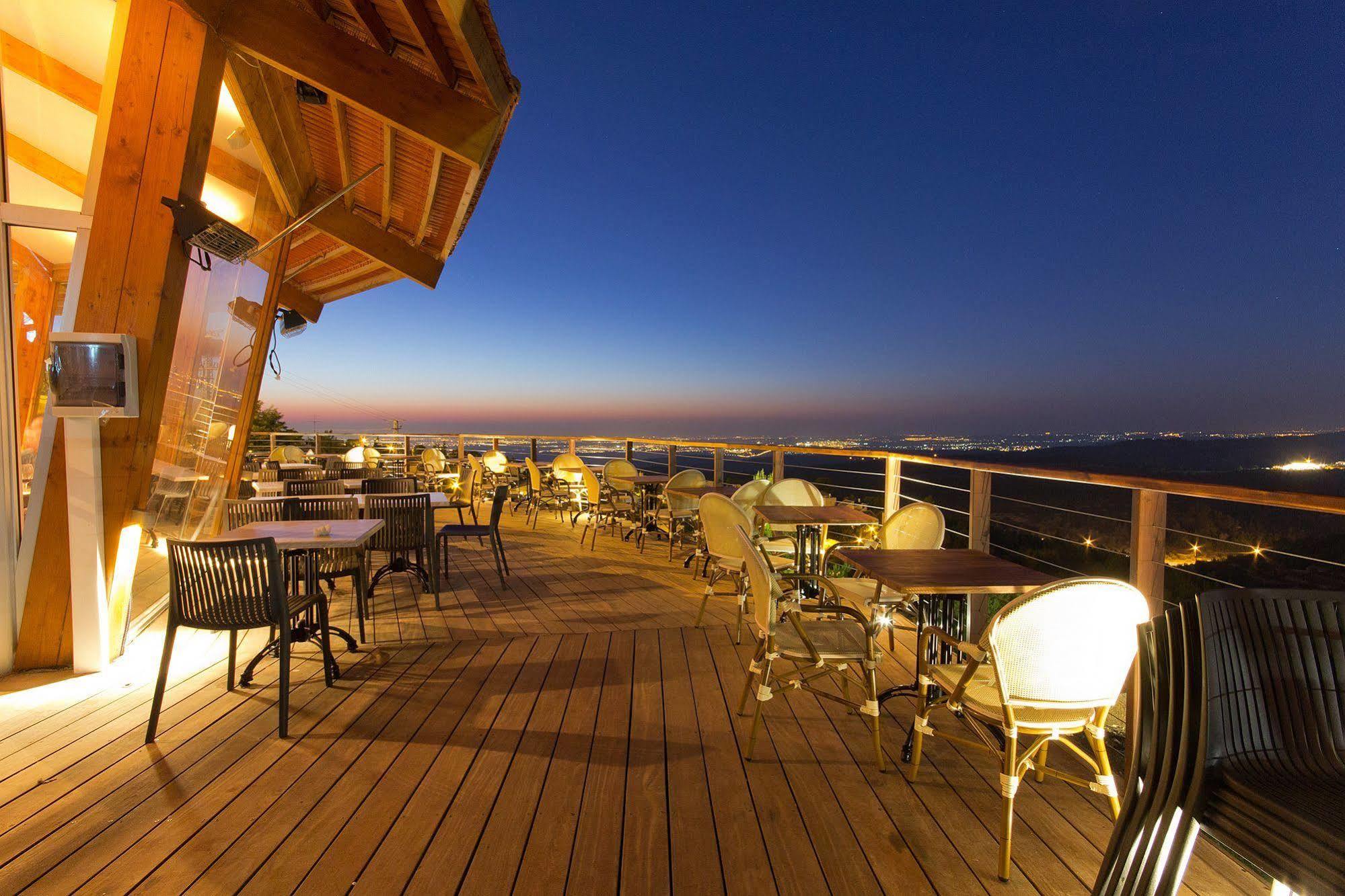 Shoresh Green Hills Family Suites Hotel エクステリア 写真